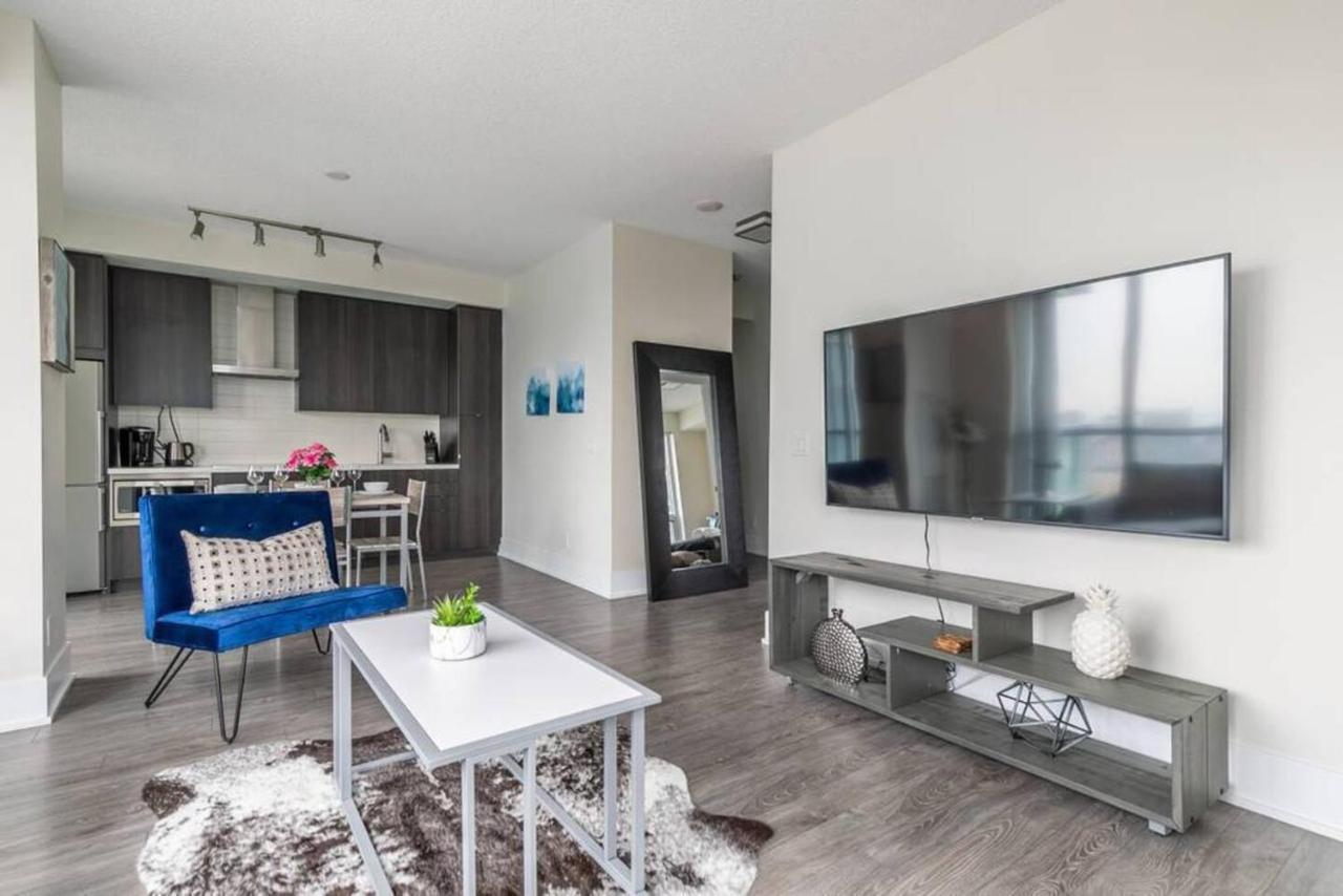 Stunning Views Of Downtown - Luxury High Rise With King Bed! Villa Toronto Luaran gambar
